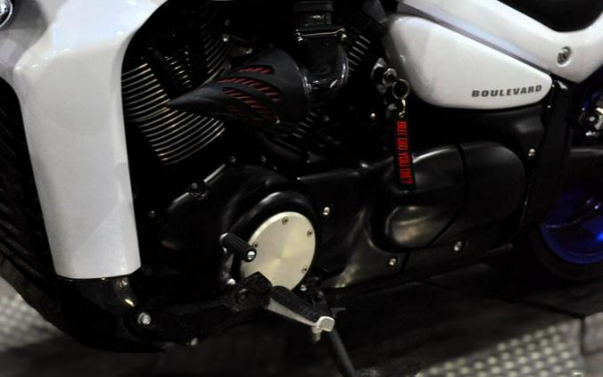 2019 Suzuki Boulevard M109R B.O.S.S. Pearl Glacier White / Pearl Vigor Blue