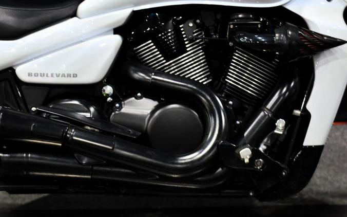 2019 Suzuki Boulevard M109R B.O.S.S. Pearl Glacier White / Pearl Vigor Blue