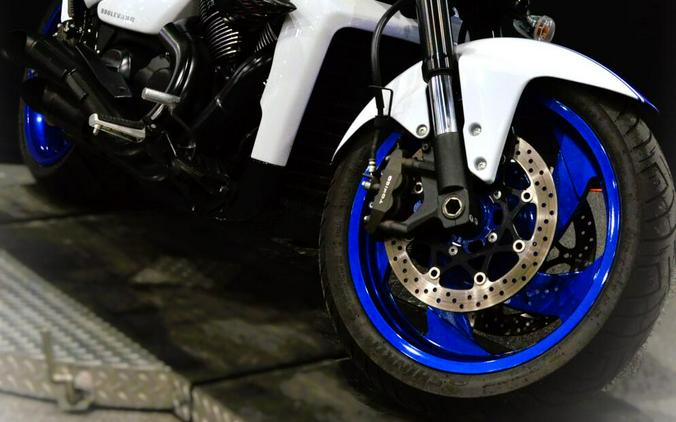 2019 Suzuki Boulevard M109R B.O.S.S. Pearl Glacier White / Pearl Vigor Blue