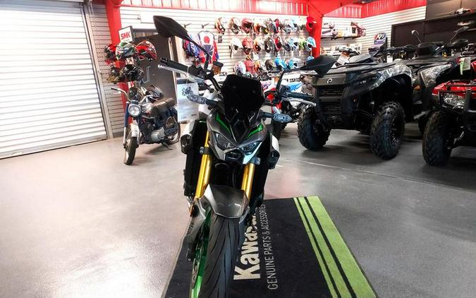 2025 Kawasaki Z900 SE ABS