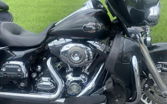 2009 Harley-Davidson® FLHTCU - Ultra Classic® Electra Glide®