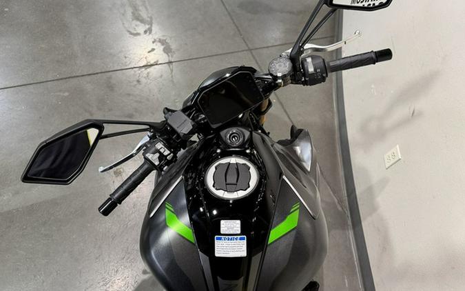 2026 Kawasaki Z1100 SE ABS