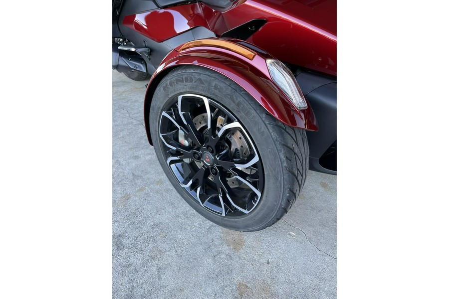 2022 Can-Am Spyder RT