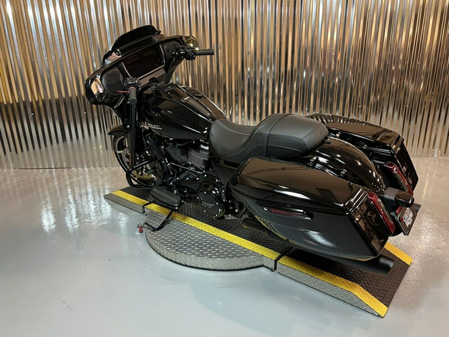 2025 Harley-Davidson FLHX - Street Glide