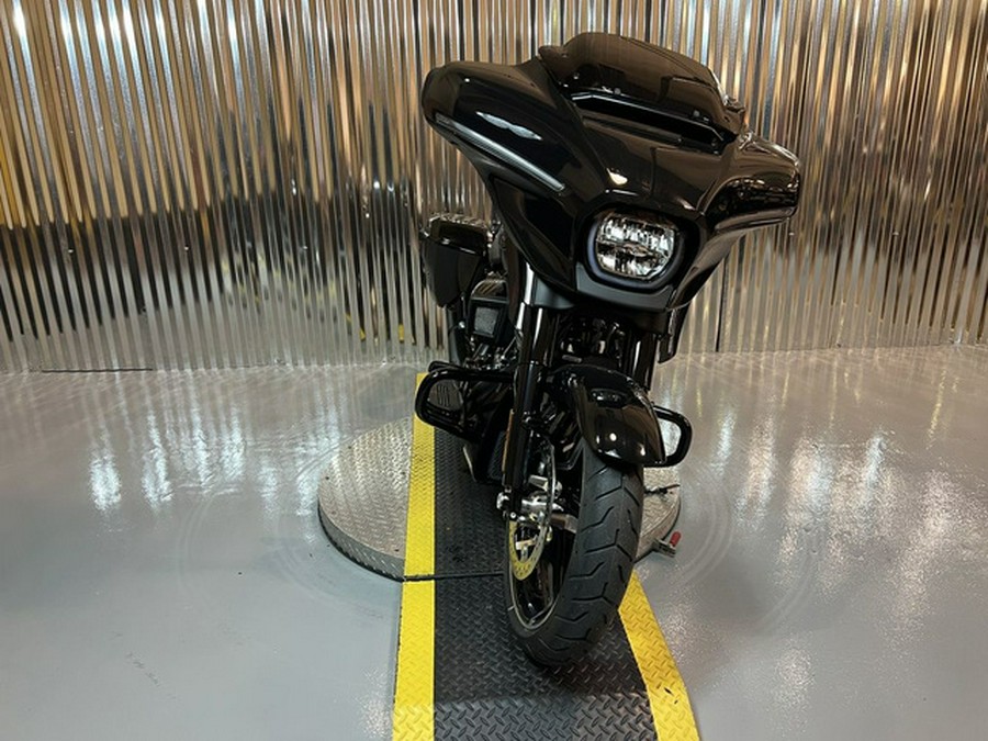 2025 Harley-Davidson FLHX - Street Glide