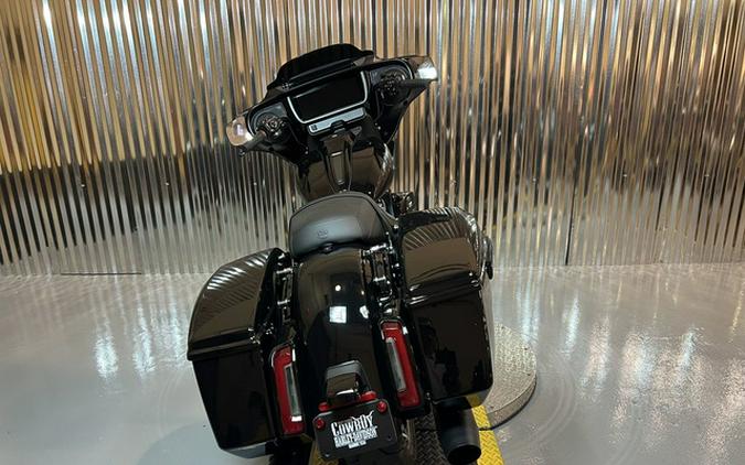 2025 Harley-Davidson FLHX - Street Glide