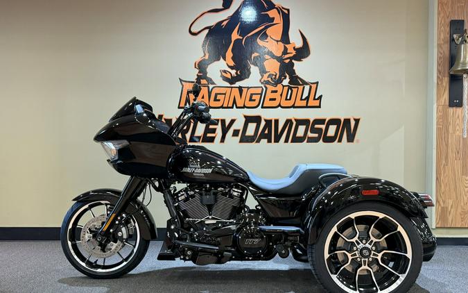 FLTRT 2026 Road Glide 3
