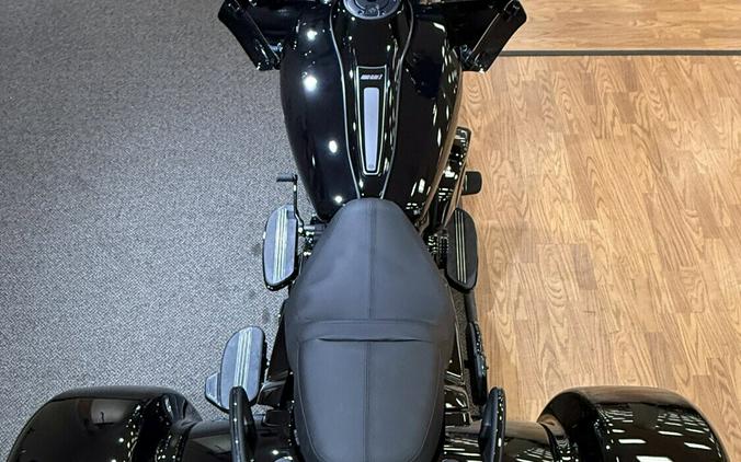 FLTRT 2026 Road Glide 3