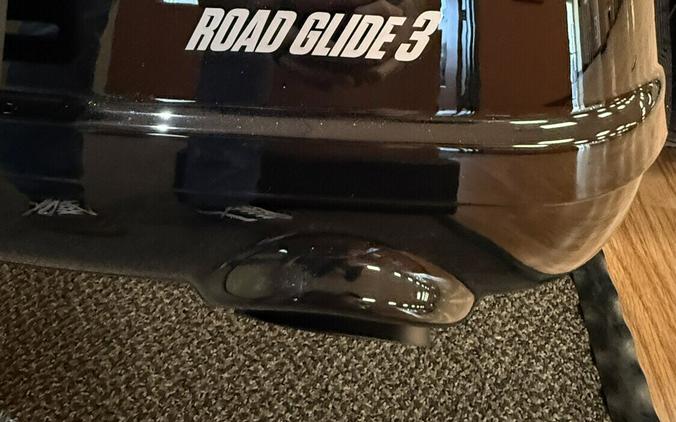 FLTRT 2026 Road Glide 3