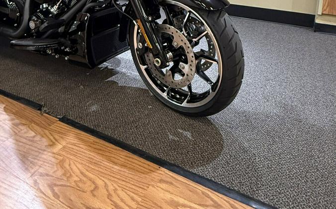 FLTRT 2026 Road Glide 3