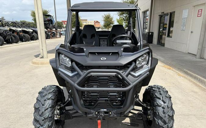 2027 Can-Am Commander XT 700