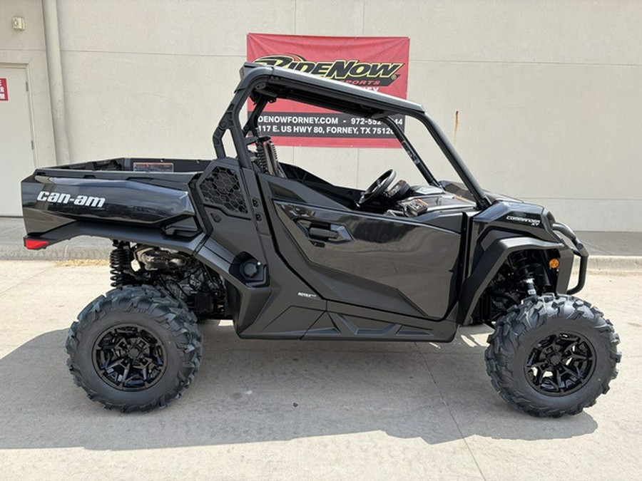 2027 Can-Am Commander XT 700