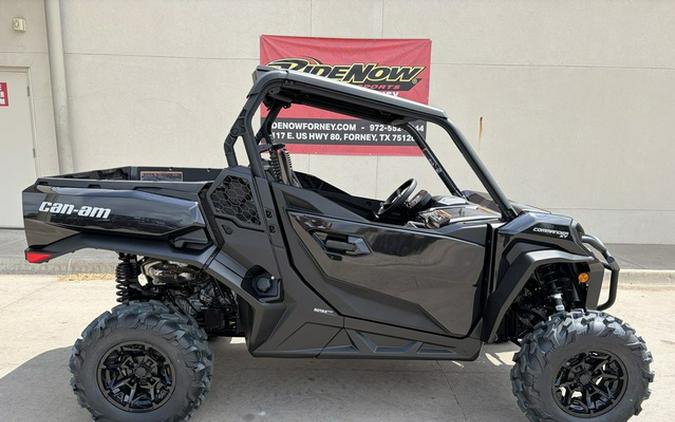 2027 Can-Am Commander XT 700