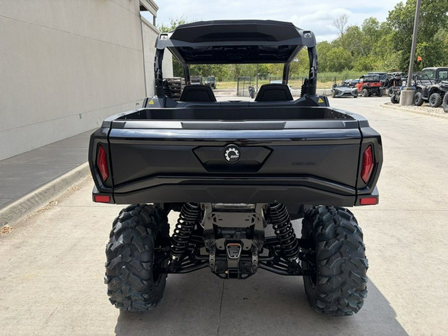 2027 Can-Am Commander XT 700