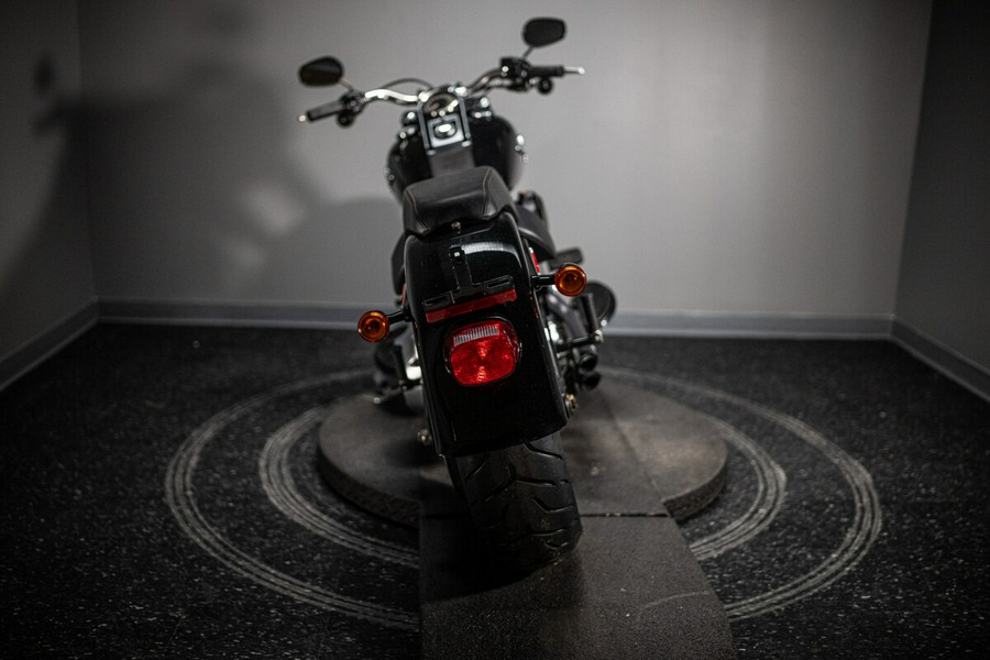 2010 Fat Boy® Special (FLSTFB)