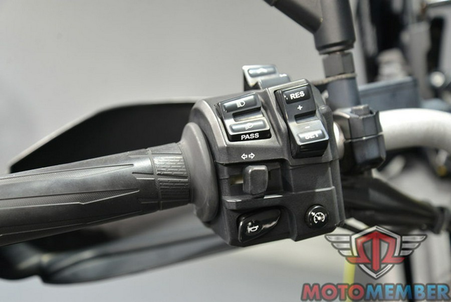 2022 Yamaha Super Tenere ES