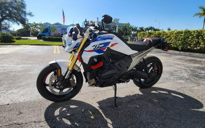 New 2026 BMW R 1300 R