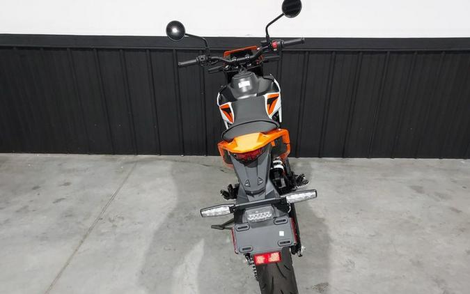 2026 KTM SMC 390 R