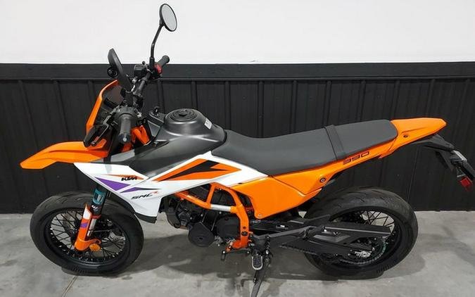 2026 KTM SMC 390 R