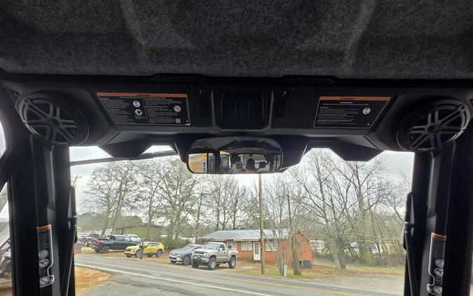 2026 Can-Am Defender MAX Limited HD11