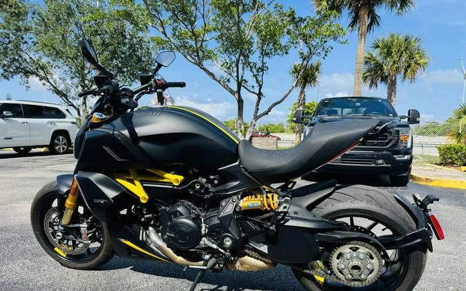 2023 Ducati Diavel 1260 S Black and Steel