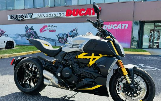 2023 Ducati Diavel 1260 S Black and Steel