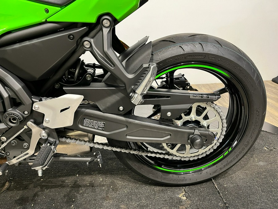 2025 Kawasaki Ninja® 650 KRT Edition ABS