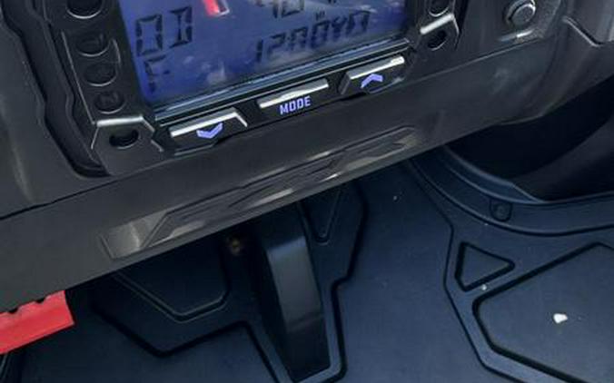 2022 Polaris® RZR 200 EFI