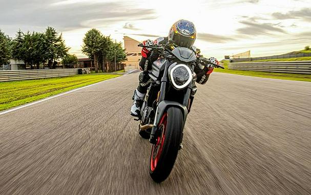 2023 Monster+ - Ducati
