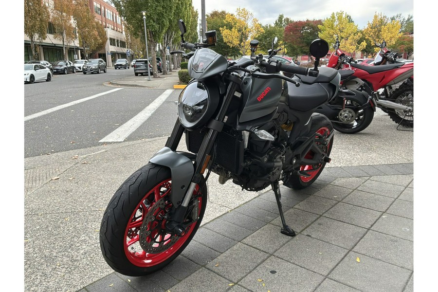 2023 Monster+ - Ducati