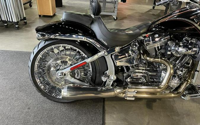 2013 Harley-Davidson® FXSBSE - CVO™ Breakout®