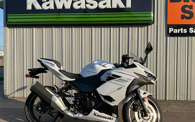 2023 Kawasaki Ninja 400 ABS