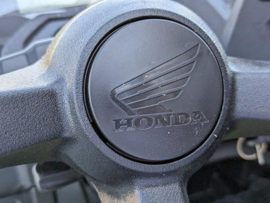 2024 Honda® Pioneer 1000-6 Deluxe Crew