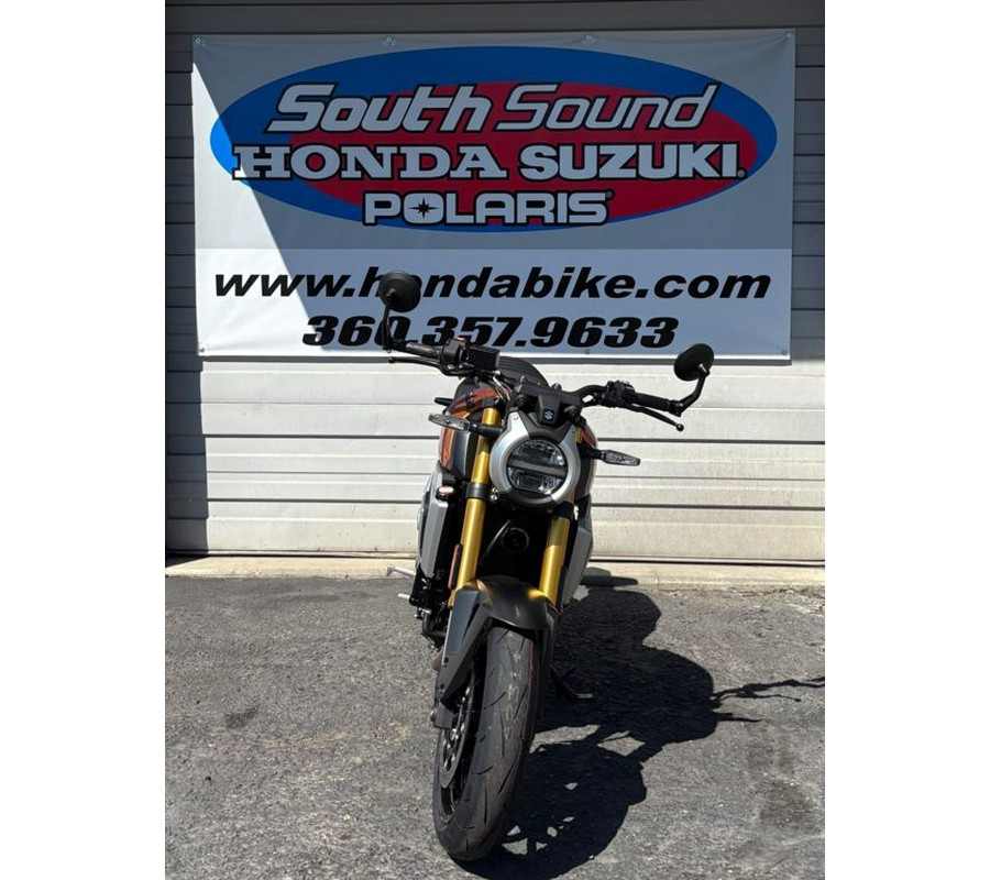 2026 Suzuki GSX800TRQM6