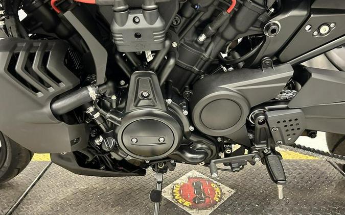 2025 Harley-Davidson® RA1250ST - Pan America® 1250 ST