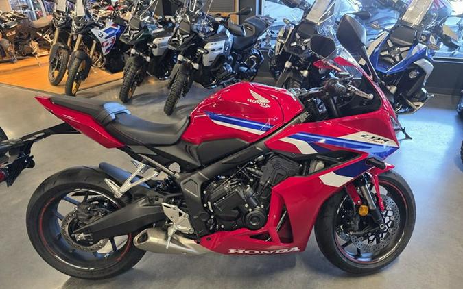 2026 Honda CBR650R E-Clutch