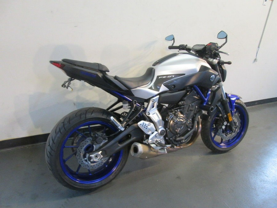 2016 Yamaha FZ-07