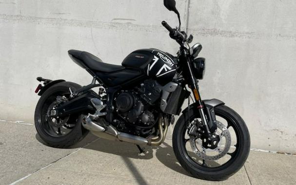 2022 Triumph Trident 660 Matt Jet Black and Silver Ice