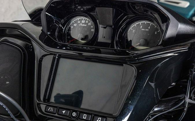 2025 Indian Pursuit Dark Horse 112 w/PowerBand Audio Heavy M