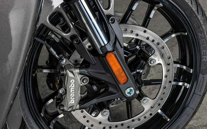 2025 Indian Pursuit Dark Horse 112 w/PowerBand Audio Heavy M