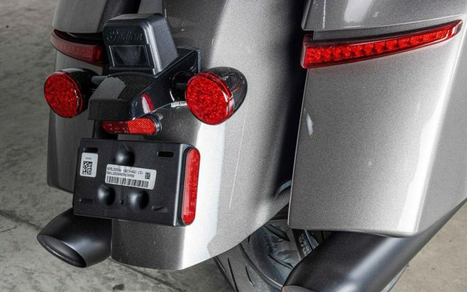 2025 Indian Pursuit Dark Horse 112 w/PowerBand Audio Heavy M