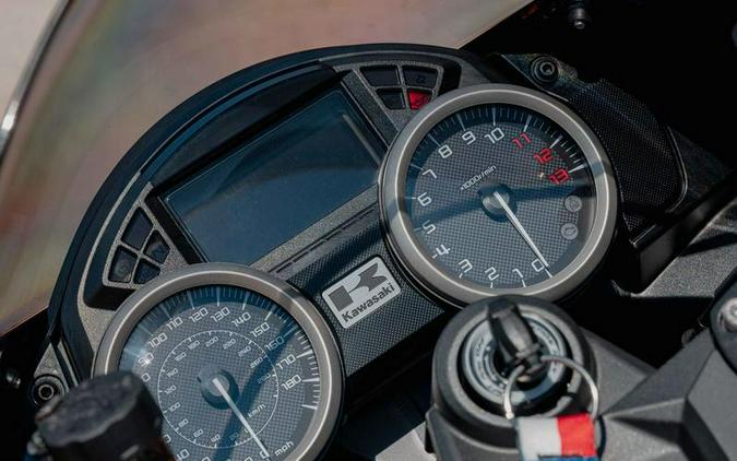 2025 Kawasaki Ninja® ZX™-14R ABS