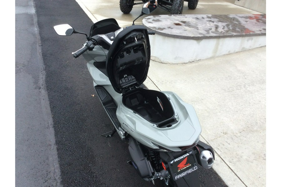 2025 Honda PCX160