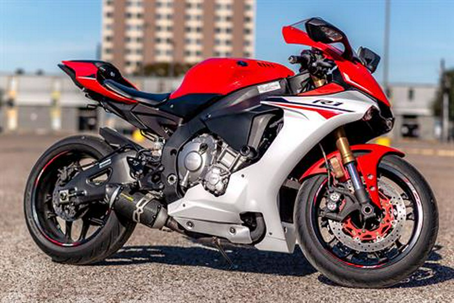 2015 Yamaha YZF-R1