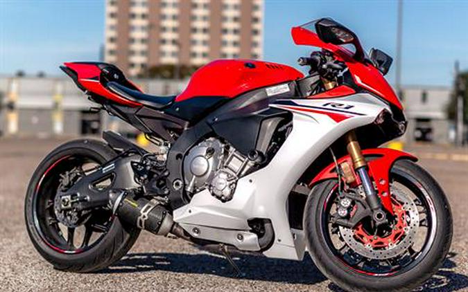 2015 Yamaha YZF-R1