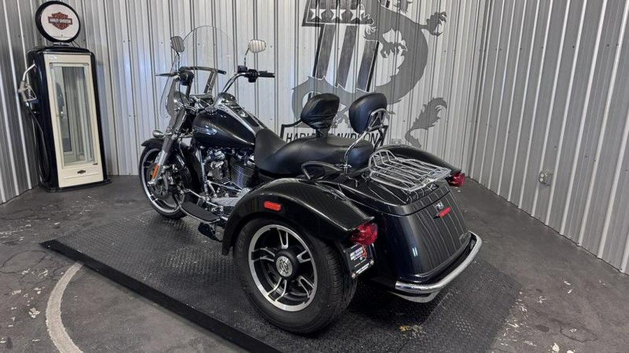 2017 Harley-Davidson® FLRT - Freewheeler®