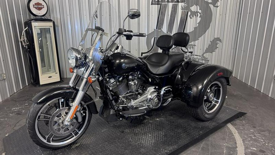 2017 Harley-Davidson® FLRT - Freewheeler®