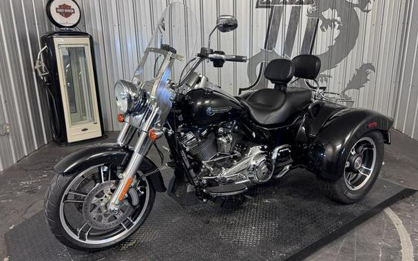 2017 Harley-Davidson® FLRT - Freewheeler®