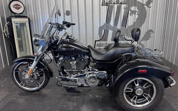 2017 Harley-Davidson® FLRT - Freewheeler®