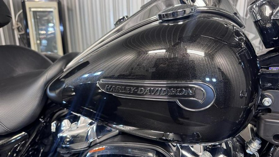 2017 Harley-Davidson® FLRT - Freewheeler®